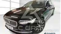 2022 Volvo V90