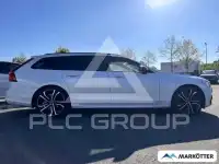 2022 Volvo V90
