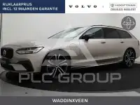 2022 Volvo V90
