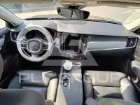 2022 Volvo V90