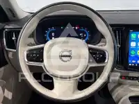 2022 Volvo V90