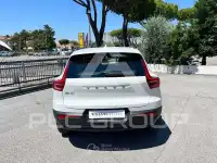 2022 Volvo XC40