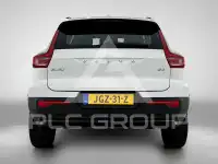2022 Volvo XC40