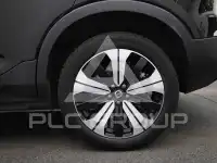 2022 Volvo XC40