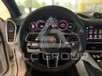 2022 Porsche CAYENNE