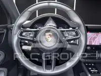 2022 Porsche MACAN