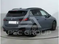 2023 BMW 218