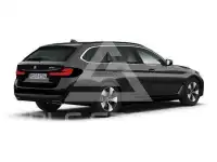 2023 BMW 523