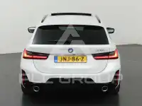 2023 BMW 330