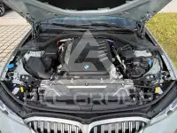 2023 BMW 330