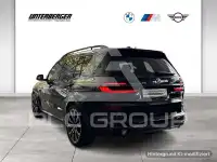 2023 BMW X7