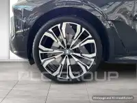 2023 BMW X7
