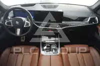 2023 BMW X7