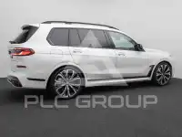 2023 BMW X7