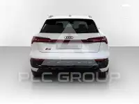 2023 Audi Q8