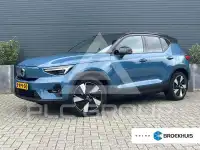 2023 Volvo XC40