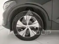 2023 Volvo XC40