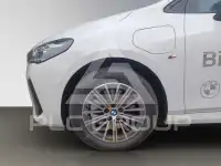 2024 BMW 218