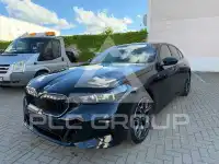 2024 BMW 523