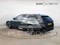 2024 BMW 523