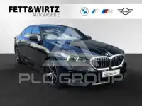 2024 BMW 523