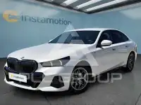 2024 BMW 523