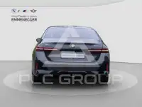2024 BMW 523