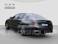 2024 BMW 523