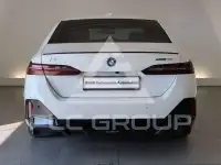 2025 BMW I5