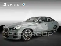 2025 BMW 523