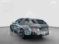 2025 BMW 523