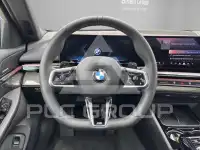 2025 BMW 523