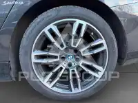 2025 BMW 523