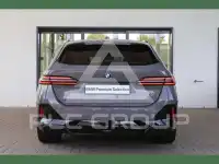 2025 BMW 523