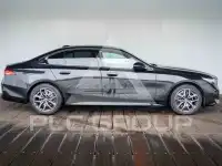2025 BMW 523