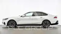 2025 BMW 523