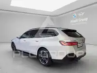 2025 BMW 523