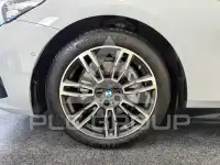 2025 BMW 523