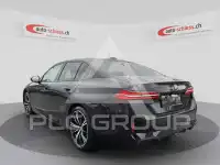 2025 BMW 523