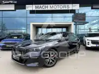2025 BMW 523