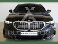 2025 BMW 523