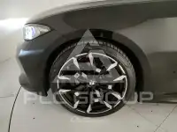 2025 BMW 330