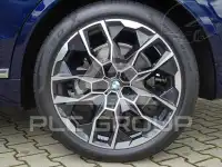 2025 BMW X7