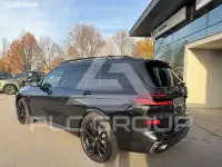 2025 BMW X7