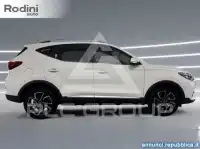2025 MG ZS