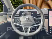 2025 Volvo EX 90