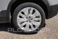 2025 Volvo EX 40