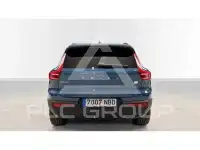 2025 Volvo EX 40