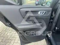 2025 Volvo EX 40