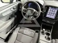 2025 Volvo EX 40